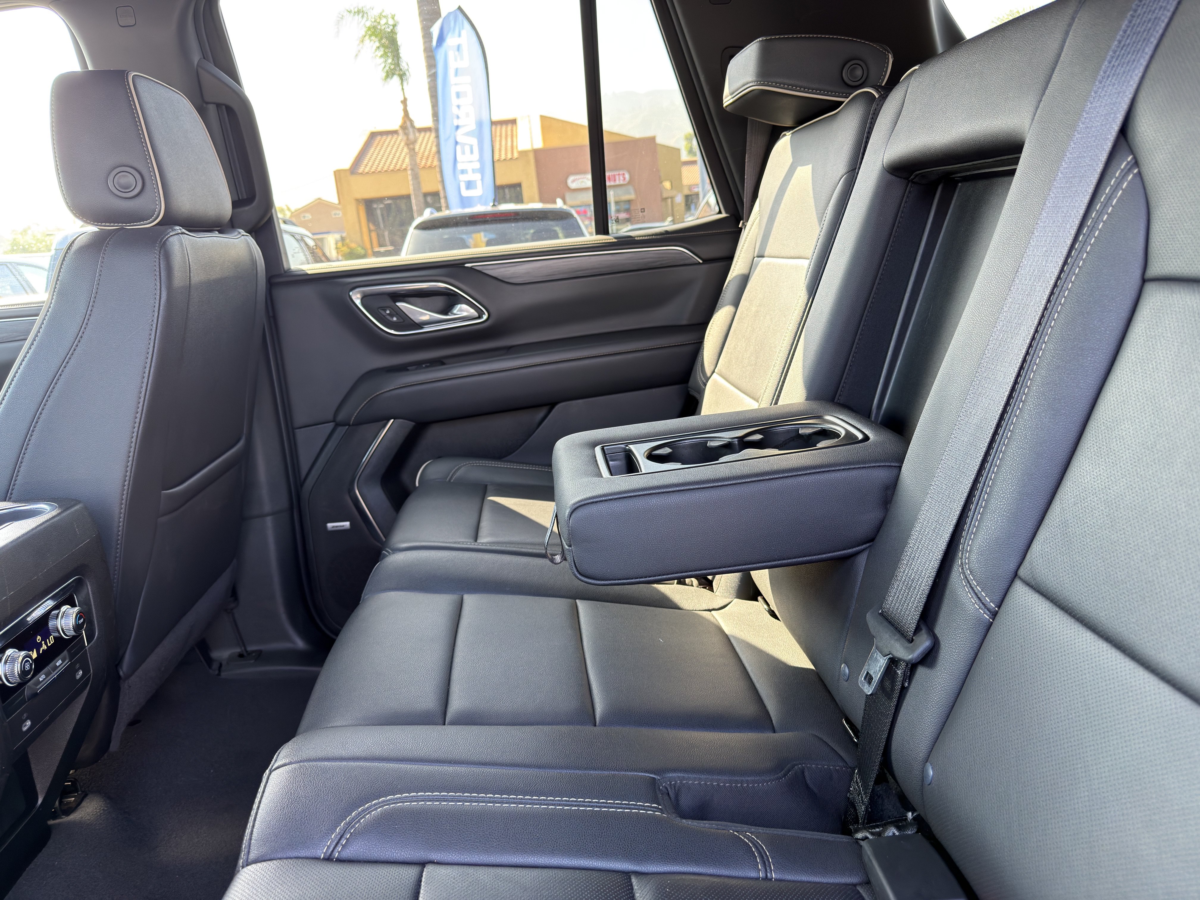 Used 2024 GMC Yukon SLT AWD/4WD image 20