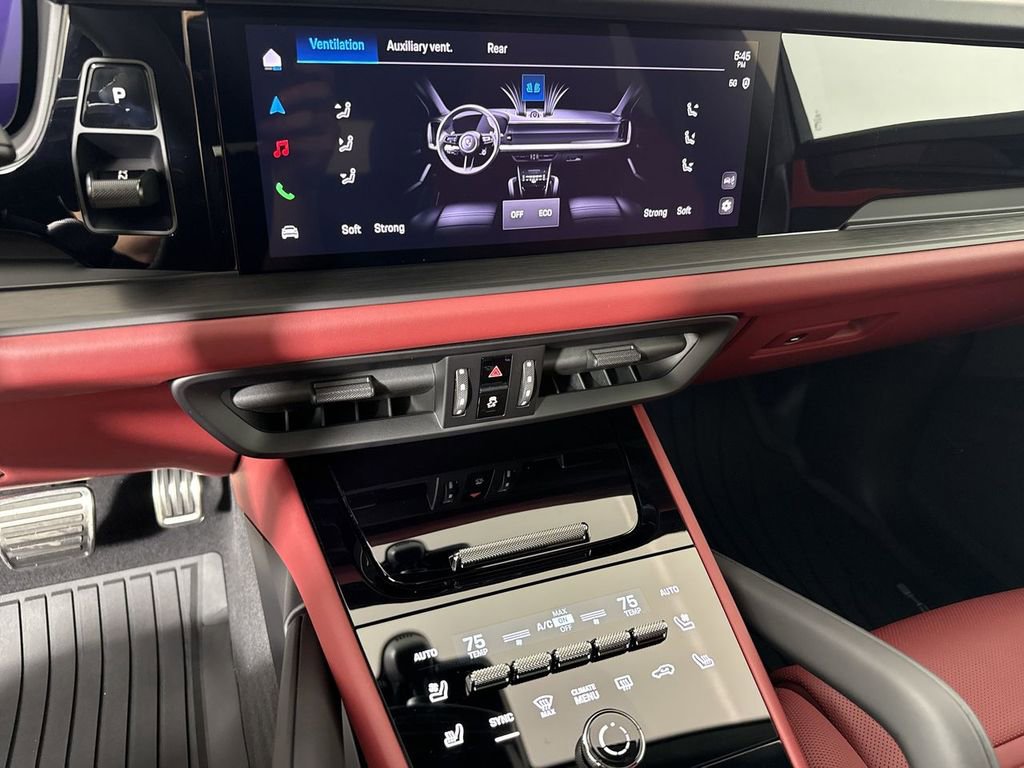 New 2026 Porsche Cayenne GTS image 31