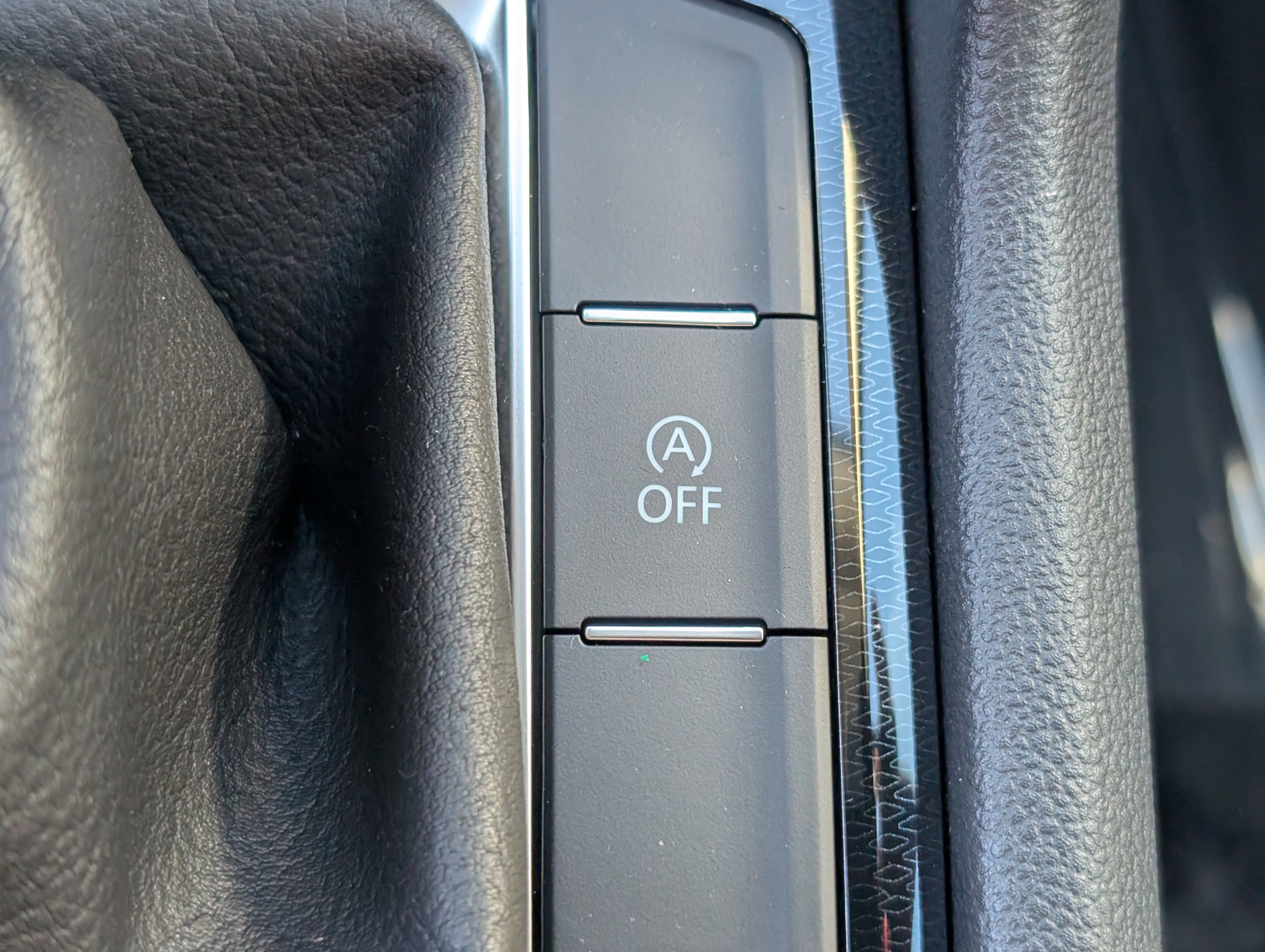 New 2027 Volkswagen Taos Sport AWD/4WD image 24