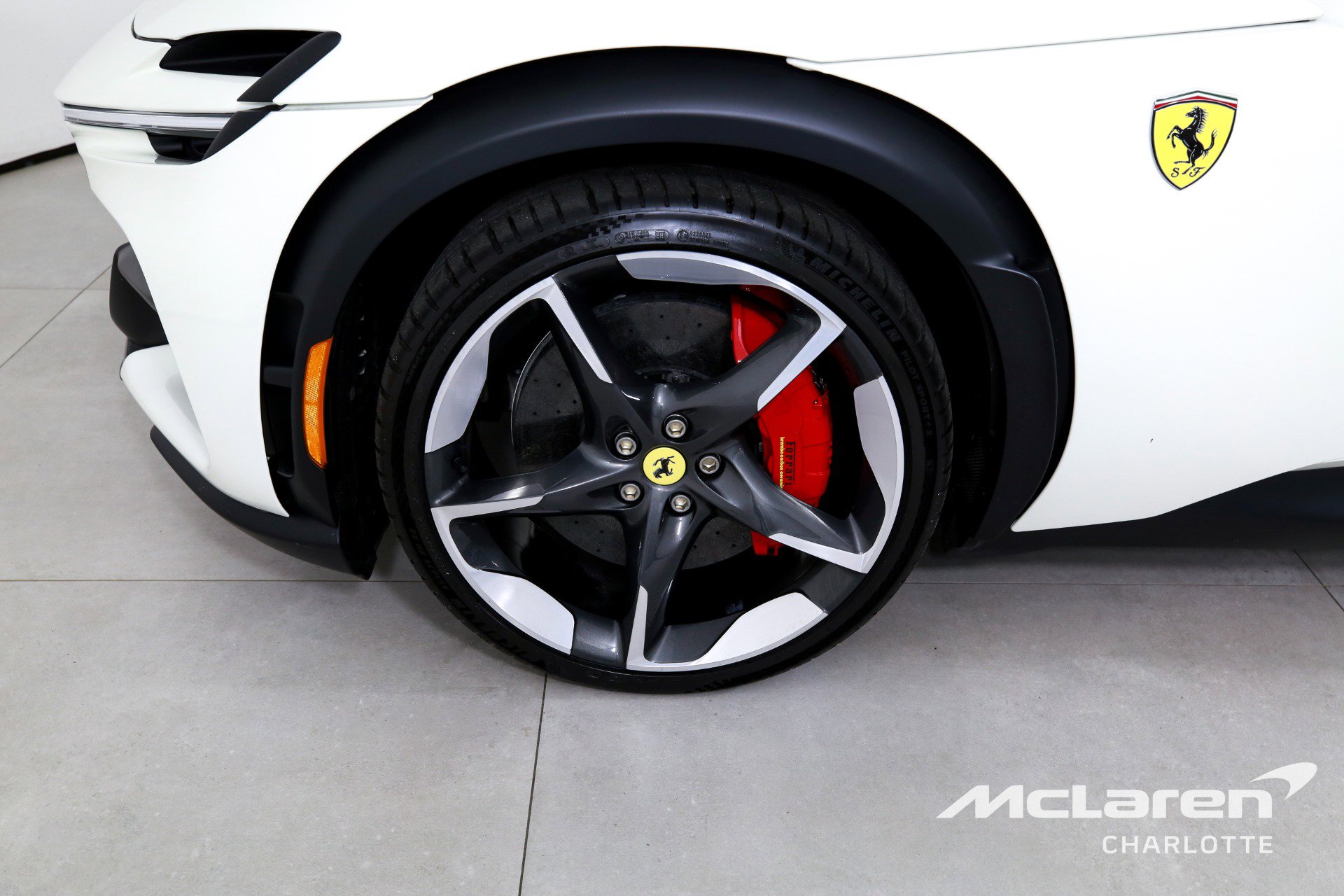 Used 2026 Ferrari Purosangue AWD/4WD image 38