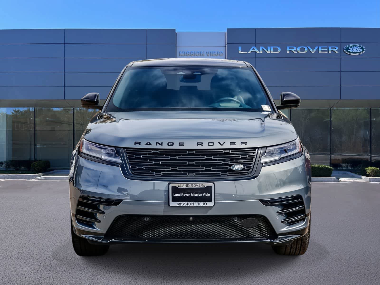 Used 2026 Land Rover Range Rover Velar Dynamic SE AWD/4WD image 2