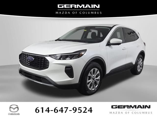 Used 2023 Ford Escape Active w/ Tech Pack #2 AWD/4WD image 1