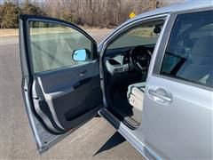 Used 2016 Toyota Sienna LE image 37