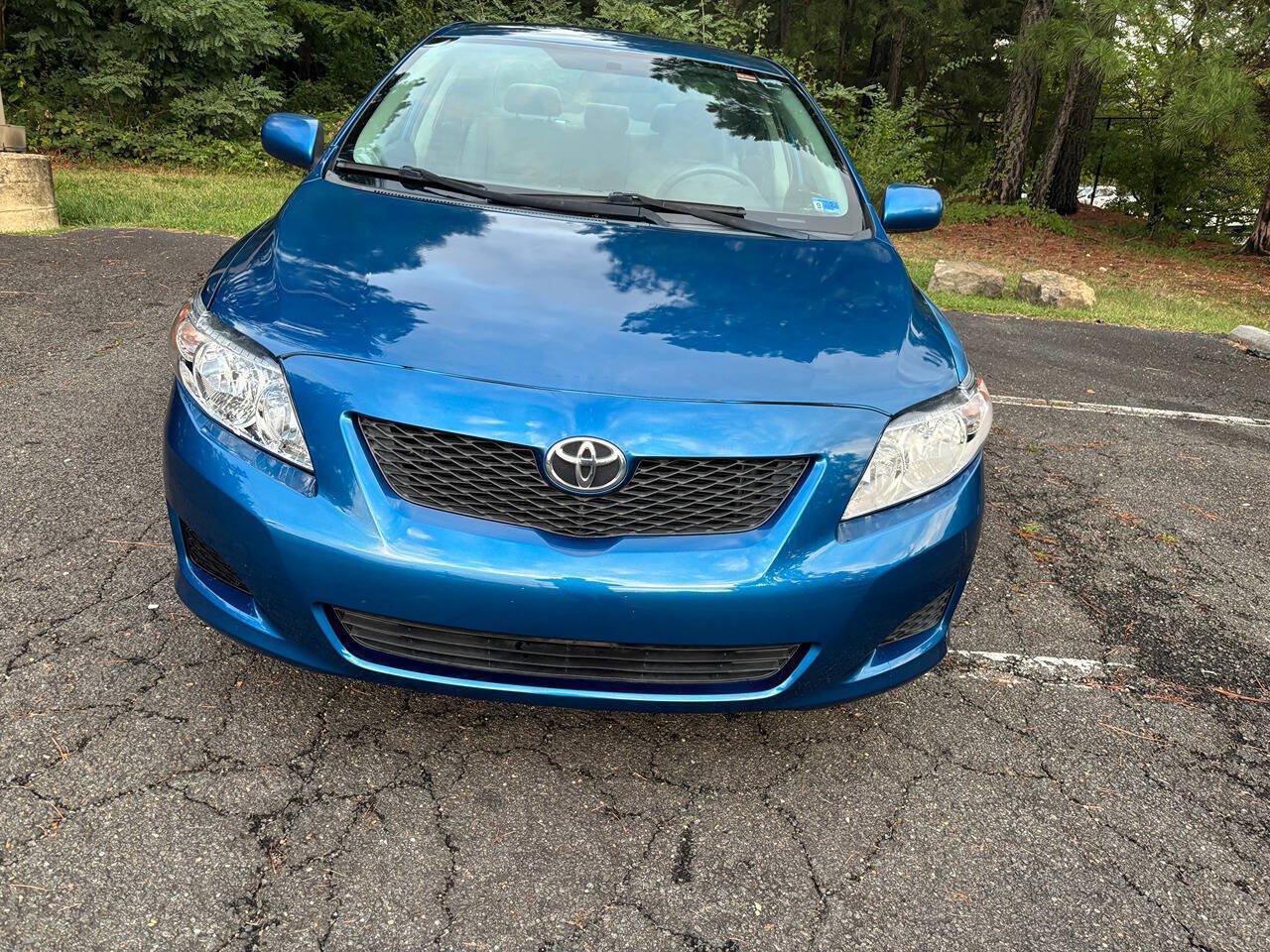 Used 2009 Toyota Corolla LE FWD image 2