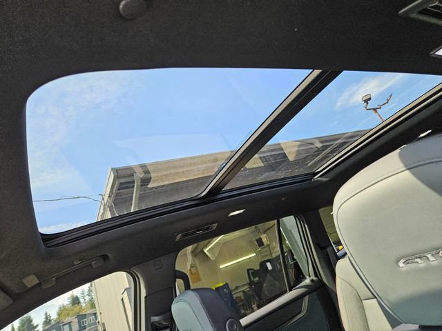 New 2026 GMC Acadia AT4 w/ Luxury Package AWD/4WD image 27