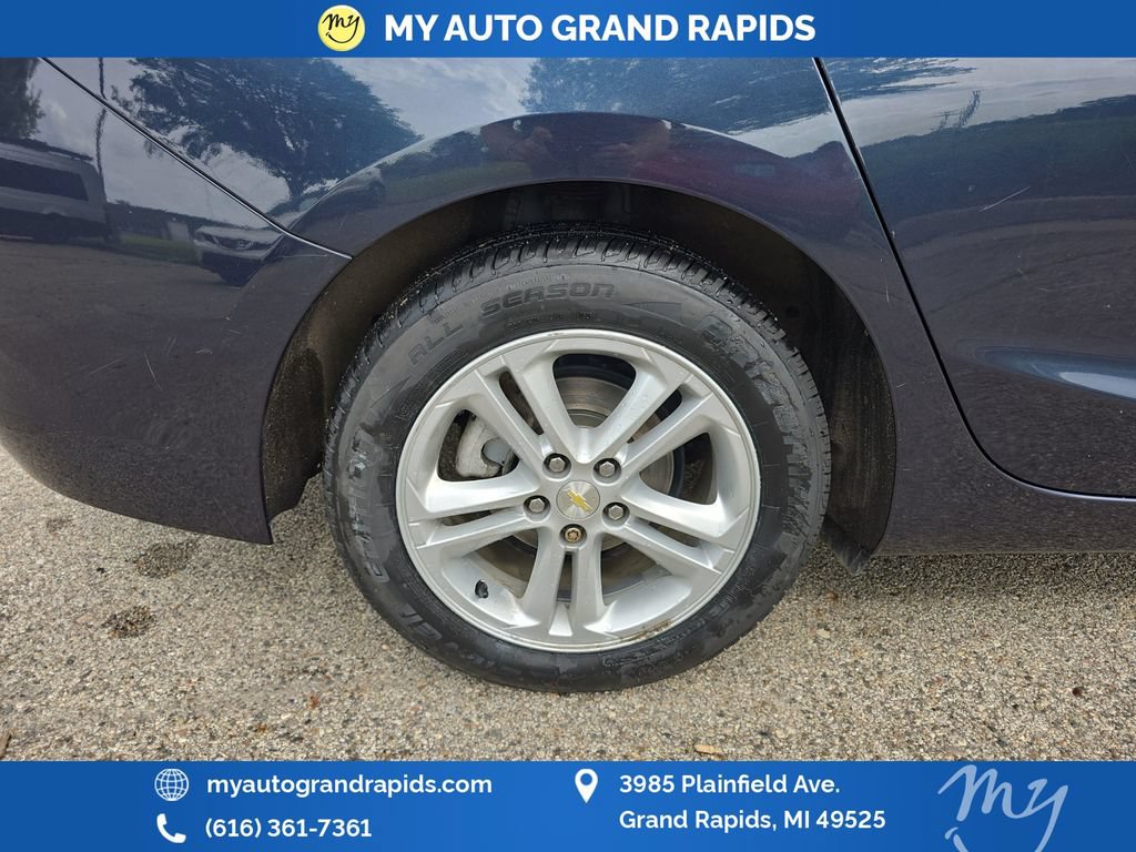 Used 2016 Chevrolet Cruze LT w/ Convenience Package FWD image 41