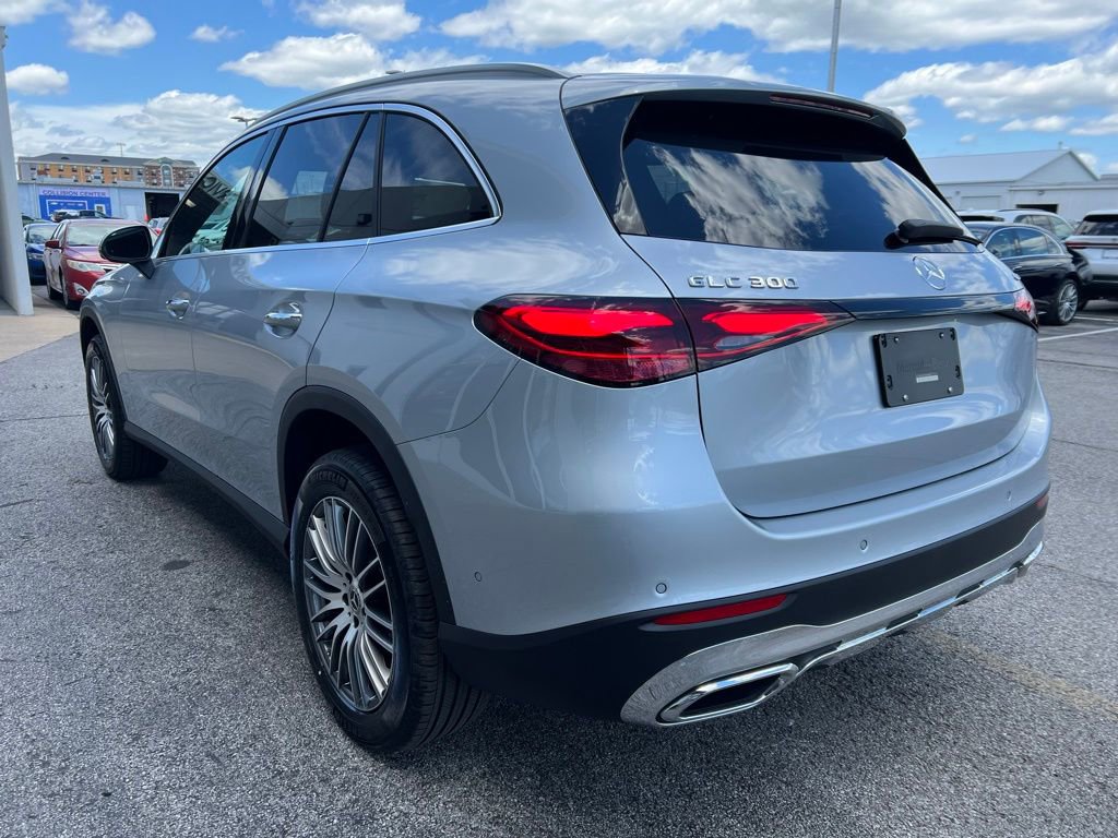Certified 2025 Mercedes-Benz GLC 300 4MATIC image 6