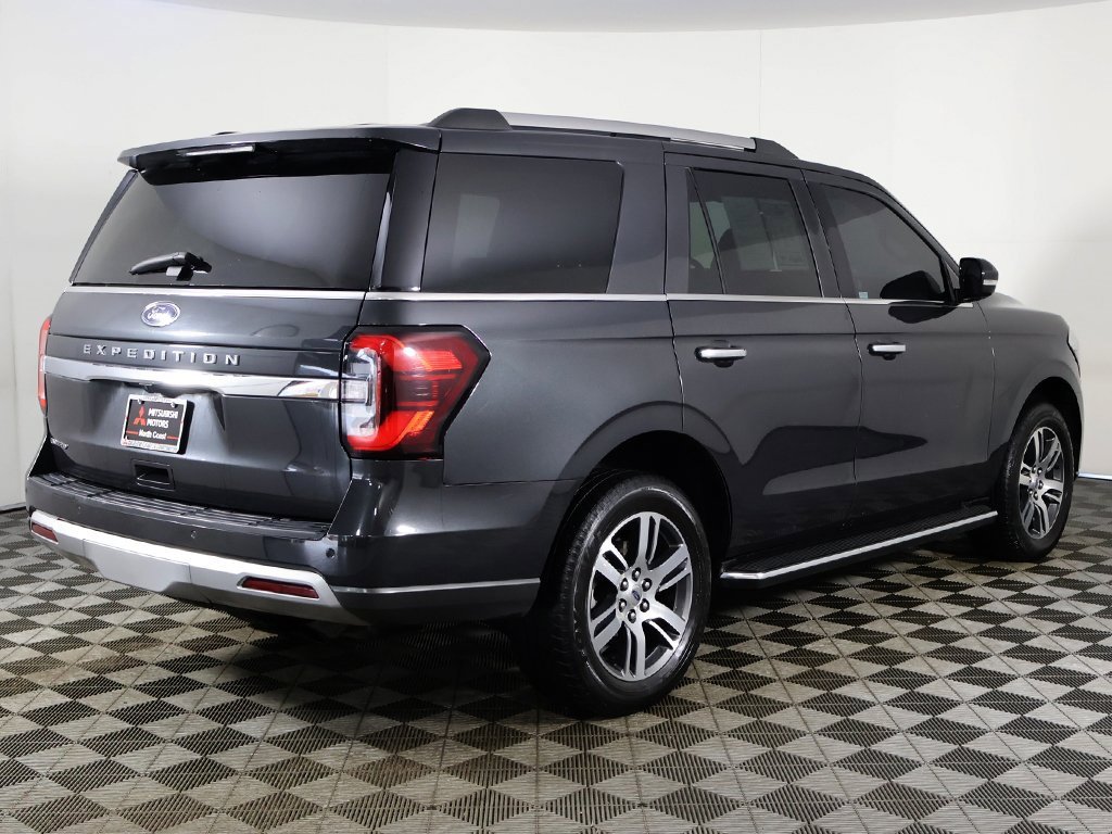 Used 2022 Ford Expedition Limited image 15