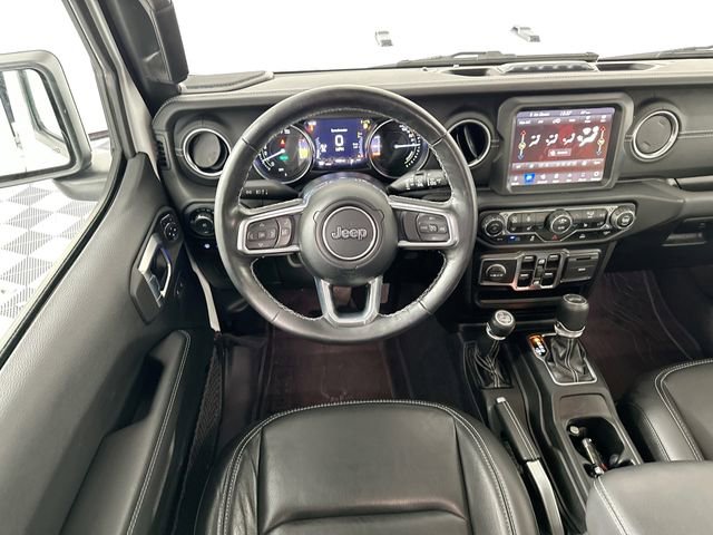 Used 2022 Jeep Wrangler Unlimited Sahara w/ Cold Weather Group image 10