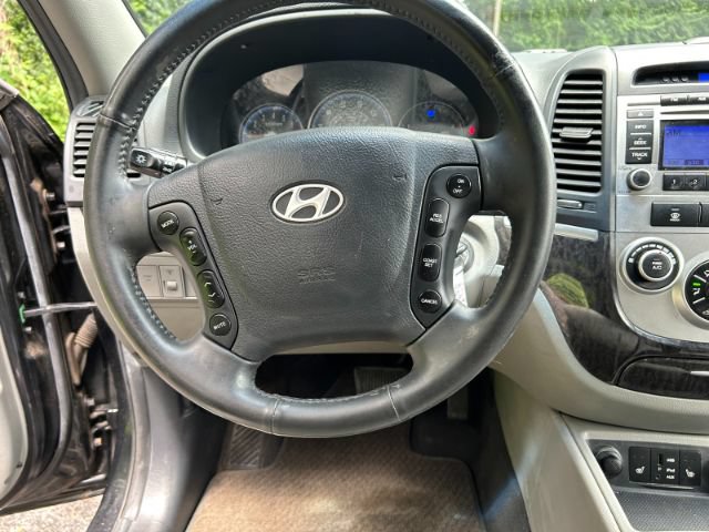 Used 2009 Hyundai Santa Fe SE w/ Premium Pkg 4 FWD image 11