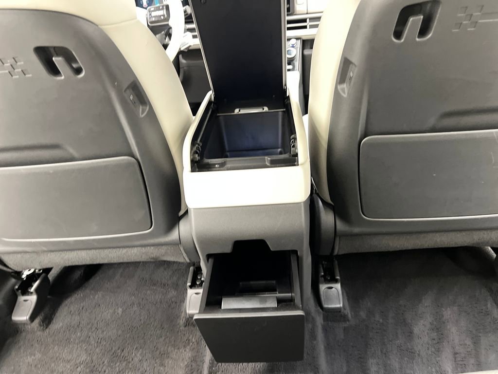 Used 2025 Hyundai Santa Fe SEL image 21