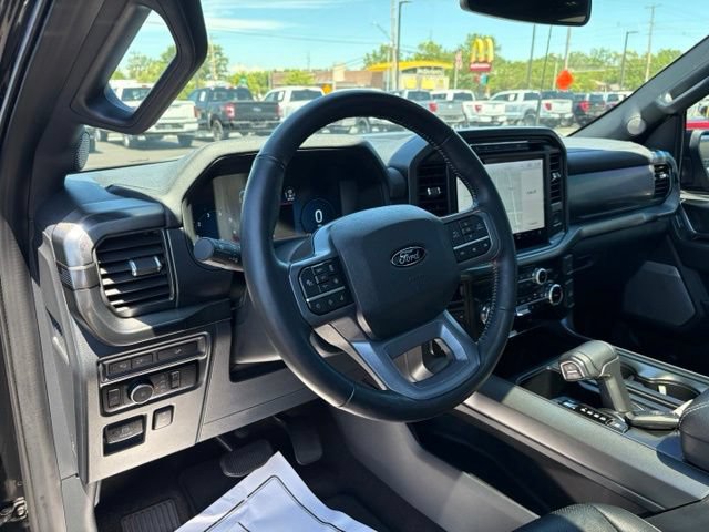 Used 2024 Ford F150 Lariat AWD/4WD image 3
