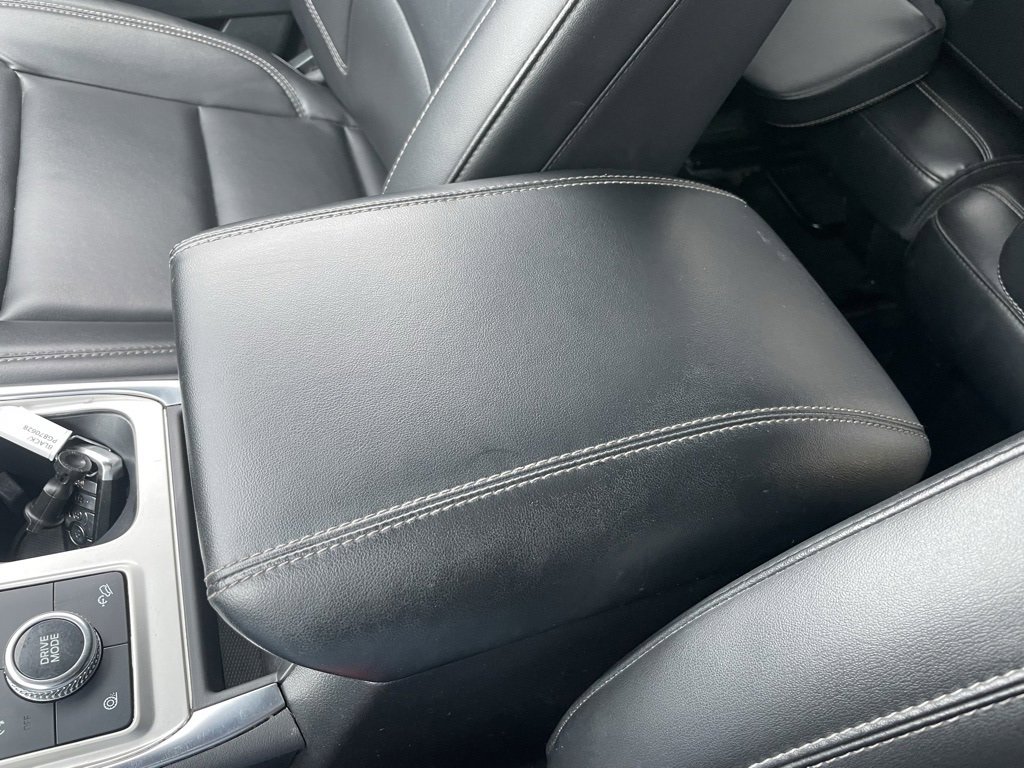 Used 2023 Ford Explorer XLT w/ Equipment Group 202A image 50