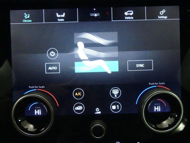 Used 2018 Land Rover Range Rover Velar R-Dynamic SE image 15