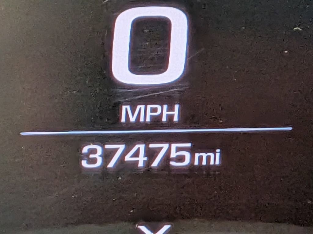 Used 2020 Chevrolet Camaro ZL1 image 28