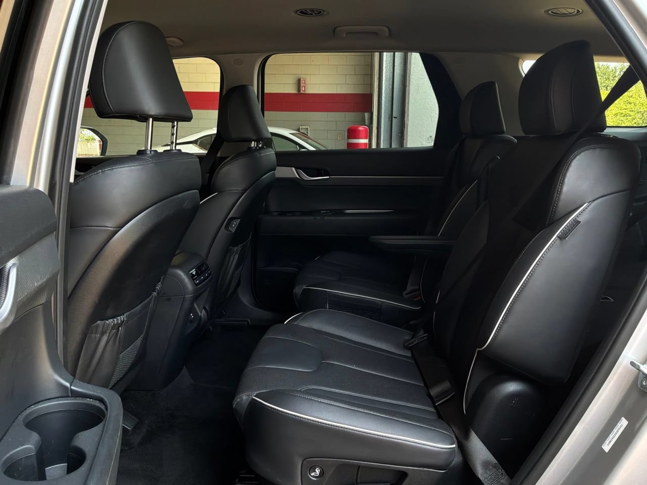 Used 2025 Hyundai Palisade SEL FWD image 12