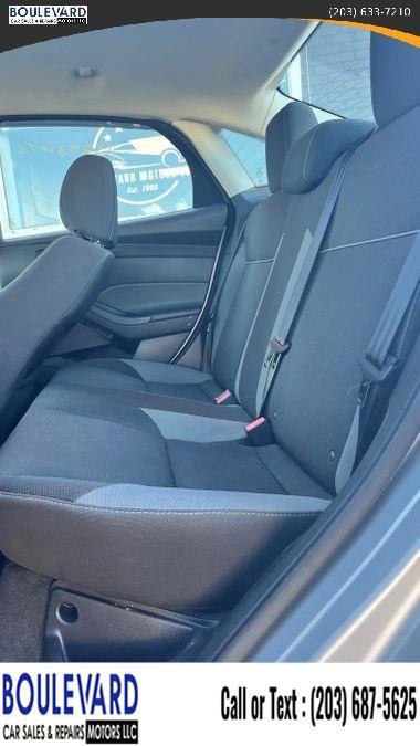 Used 2013 Ford Focus SE FWD image 13
