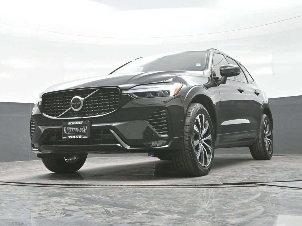Used 2025 Volvo XC60 B5 Plus AWD/4WD image 24