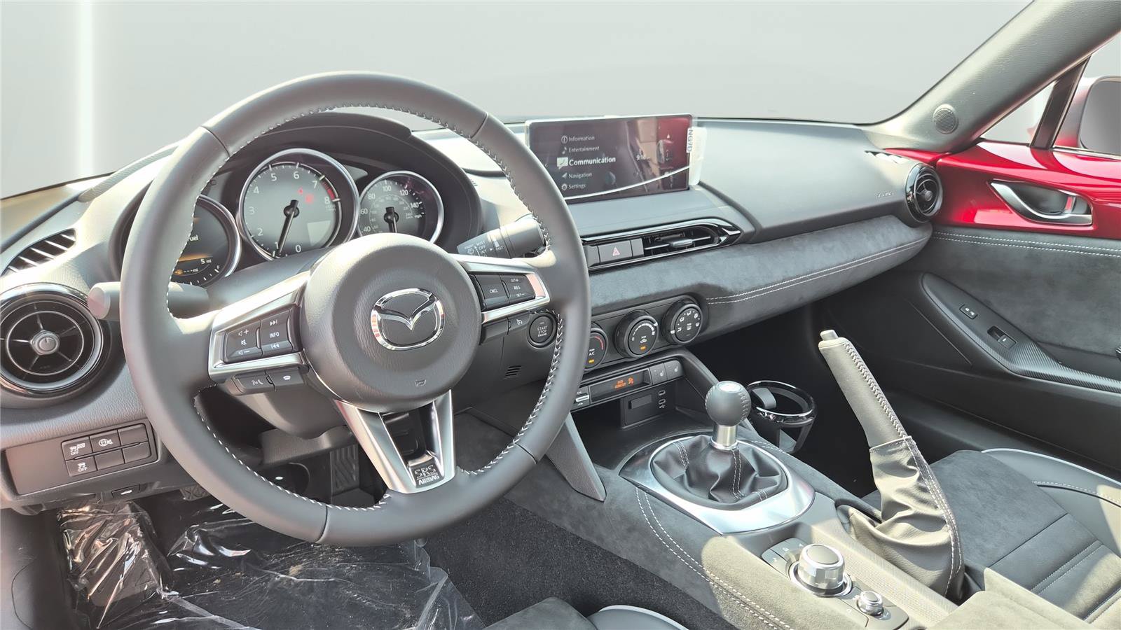 New 2026 MAZDA MX-5 Miata RF Club RWD image 11