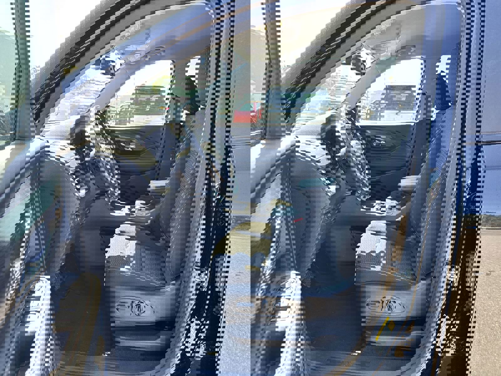 Certified 2024 GMC Terrain SLE w/ Driver Convenience Package image 16