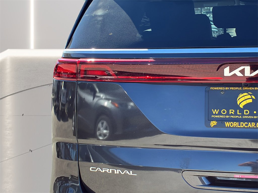 Certified 2024 Kia Carnival EX image 30