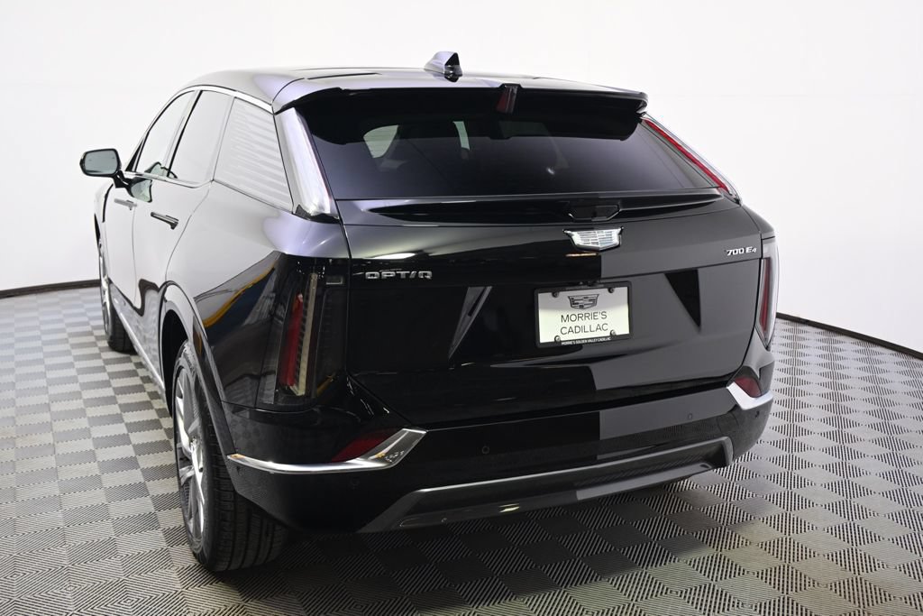 New 2026 Cadillac Optiq Luxury 1 w/ LPO, Floor Liner Package AWD/4WD image 4