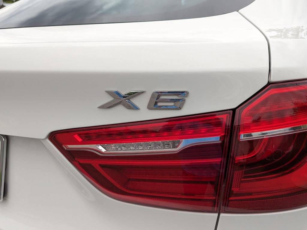 Used 2017 BMW X6 xDrive40i AWD/4WD image 11