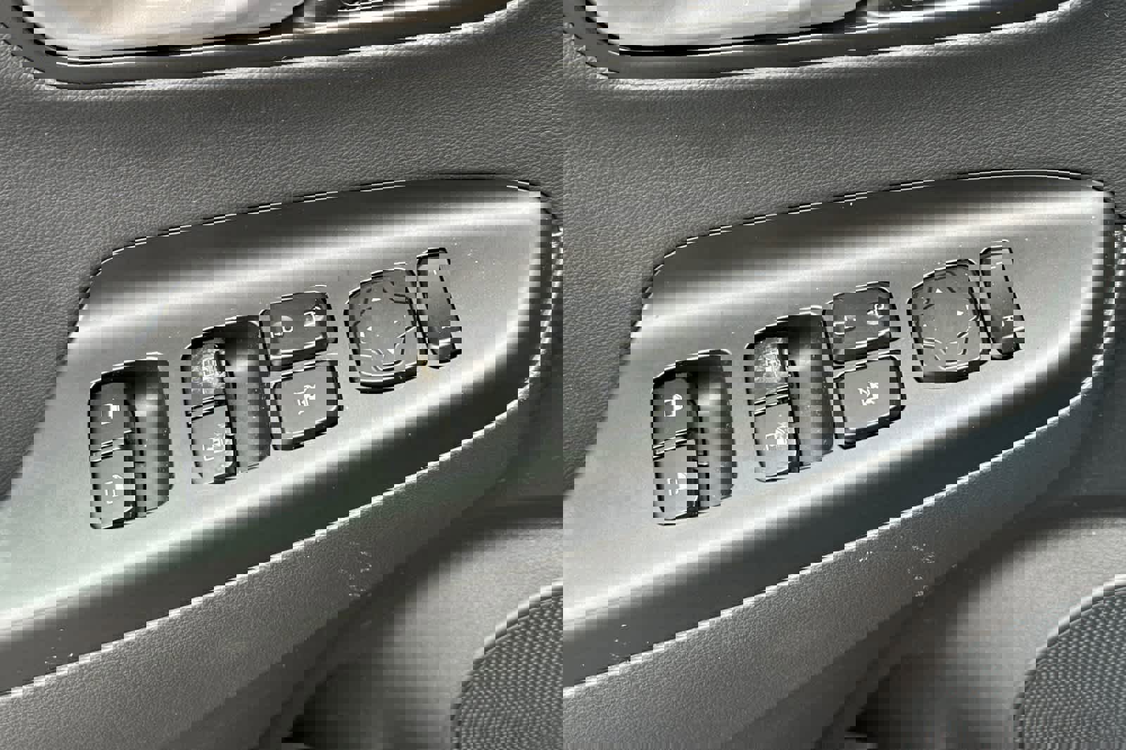 Used 2022 Hyundai Kona Limited w/ Cargo Package image 13