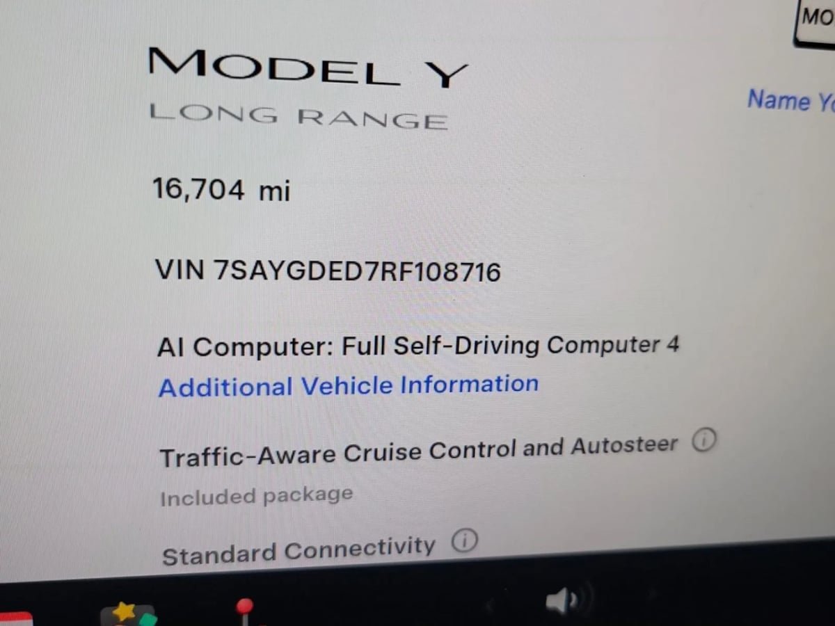 Used 2024 Tesla Model Y Long Range RWD image 4