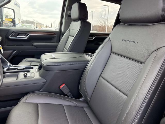 New 2026 GMC Sierra 2500 Denali w/ Denali Reserve Package image 17