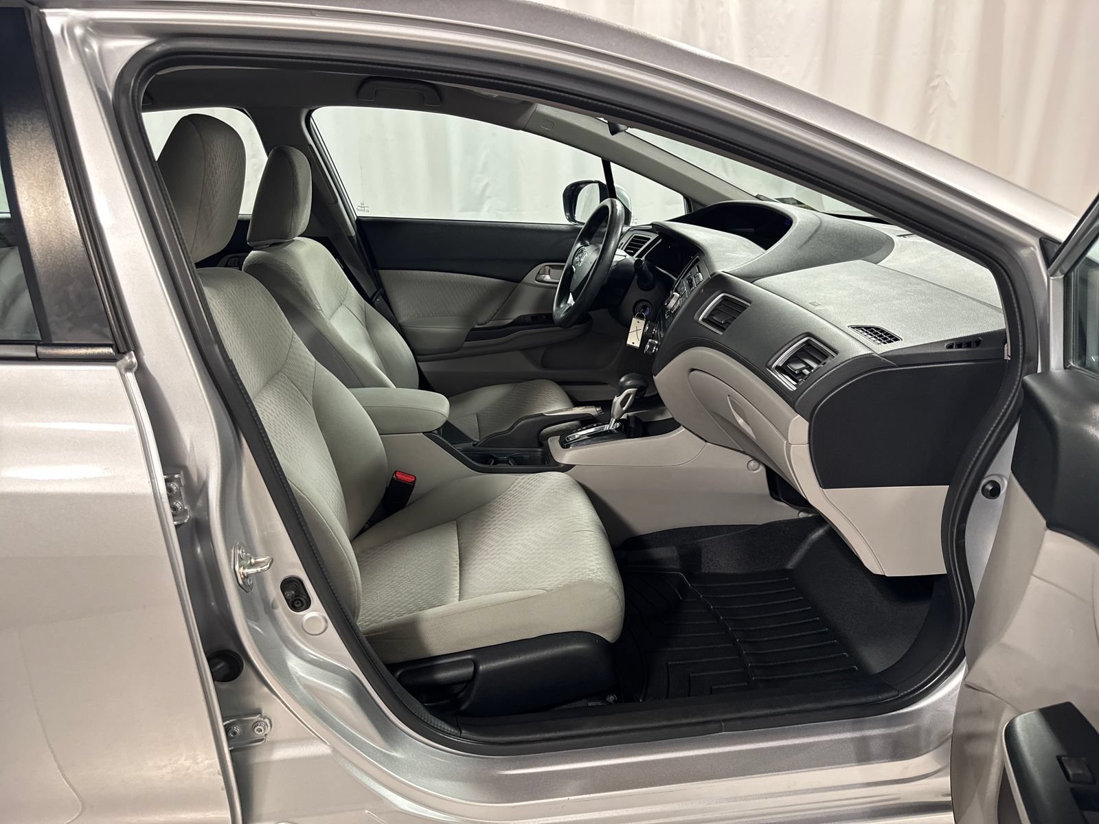 Used 2014 Honda Civic LX image 25
