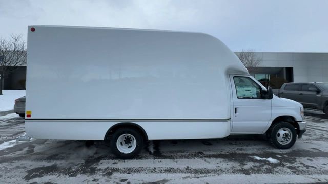 New 2026 Ford E-350 and Econoline 350 Super Duty w/ Power Equipment Group image 9