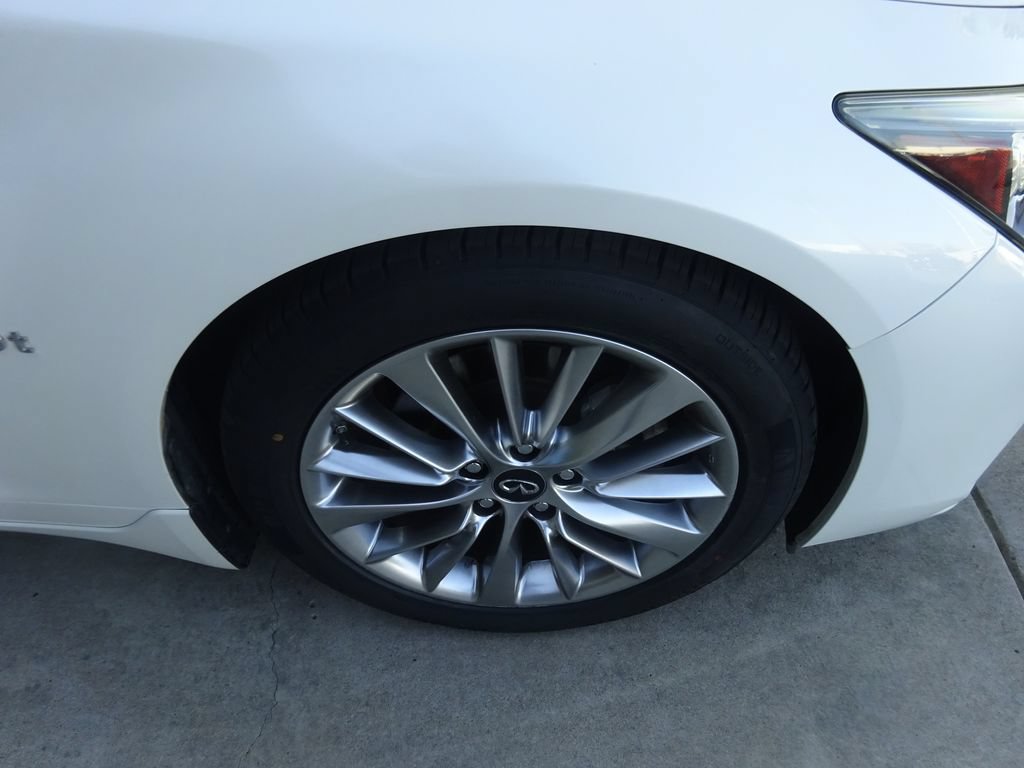 Used 2018 INFINITI Q50 Luxe w/ Essential Package (3.0T Luxe) RWD image 9