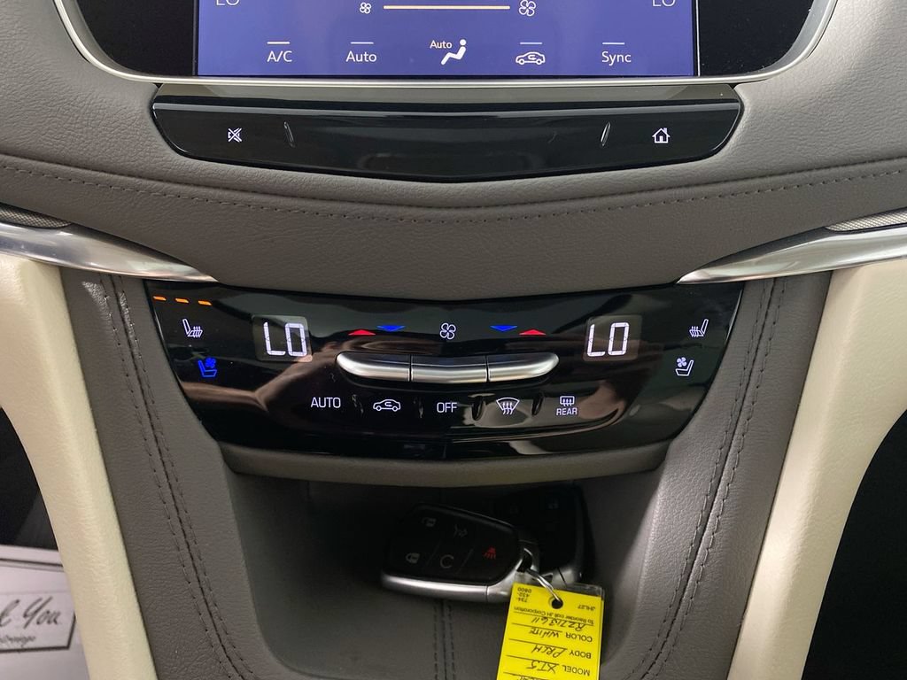 Certified 2024 Cadillac XT5 Premium Luxury w/ Technology Package AWD/4WD image 18