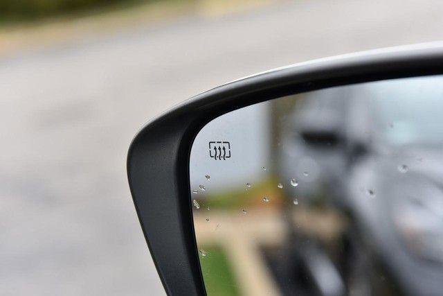 Used 2020 Nissan Murano SL w/ Moonroof Package image 12