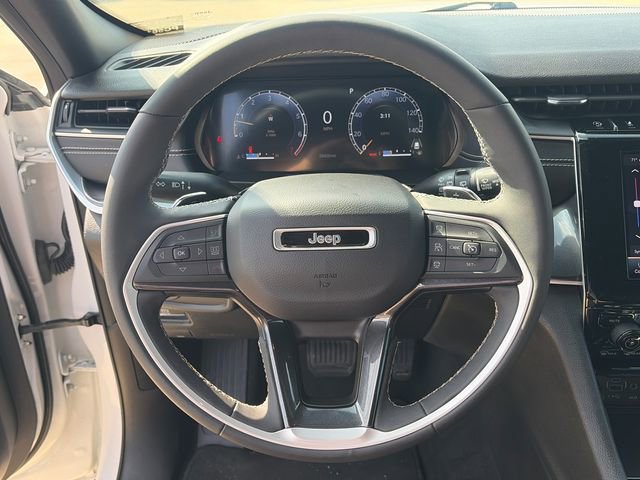 Used 2023 Jeep Grand Cherokee Altitude image 23