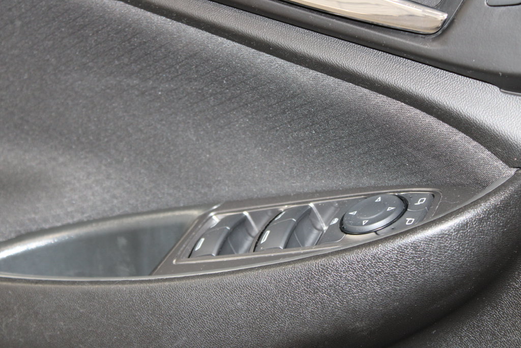 Used 2024 Chevrolet Malibu LT FWD image 34