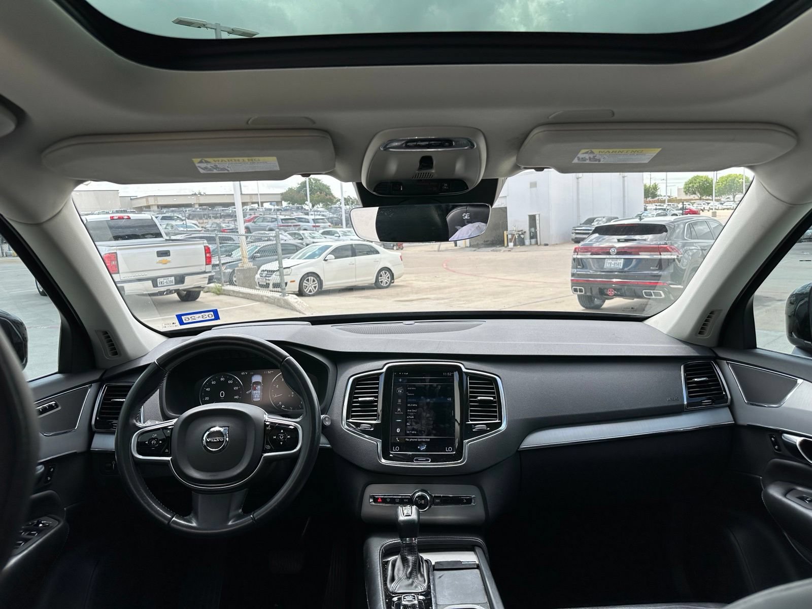 Used 2021 Volvo XC90 T5 Momentum FWD image 12