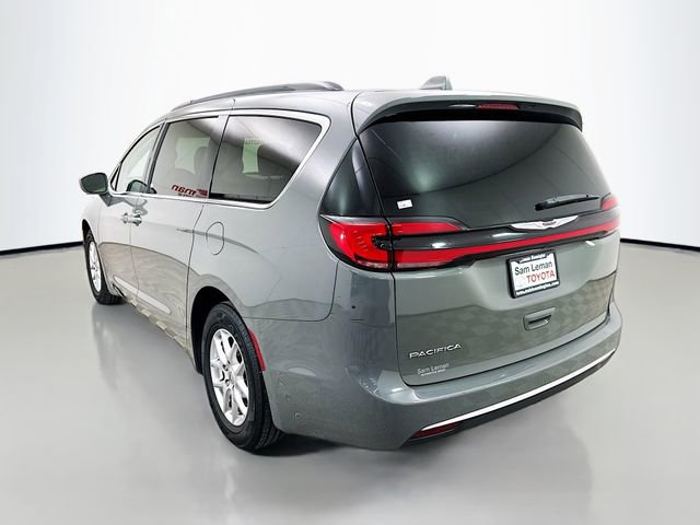 Used 2022 Chrysler Pacifica Touring-L image 5