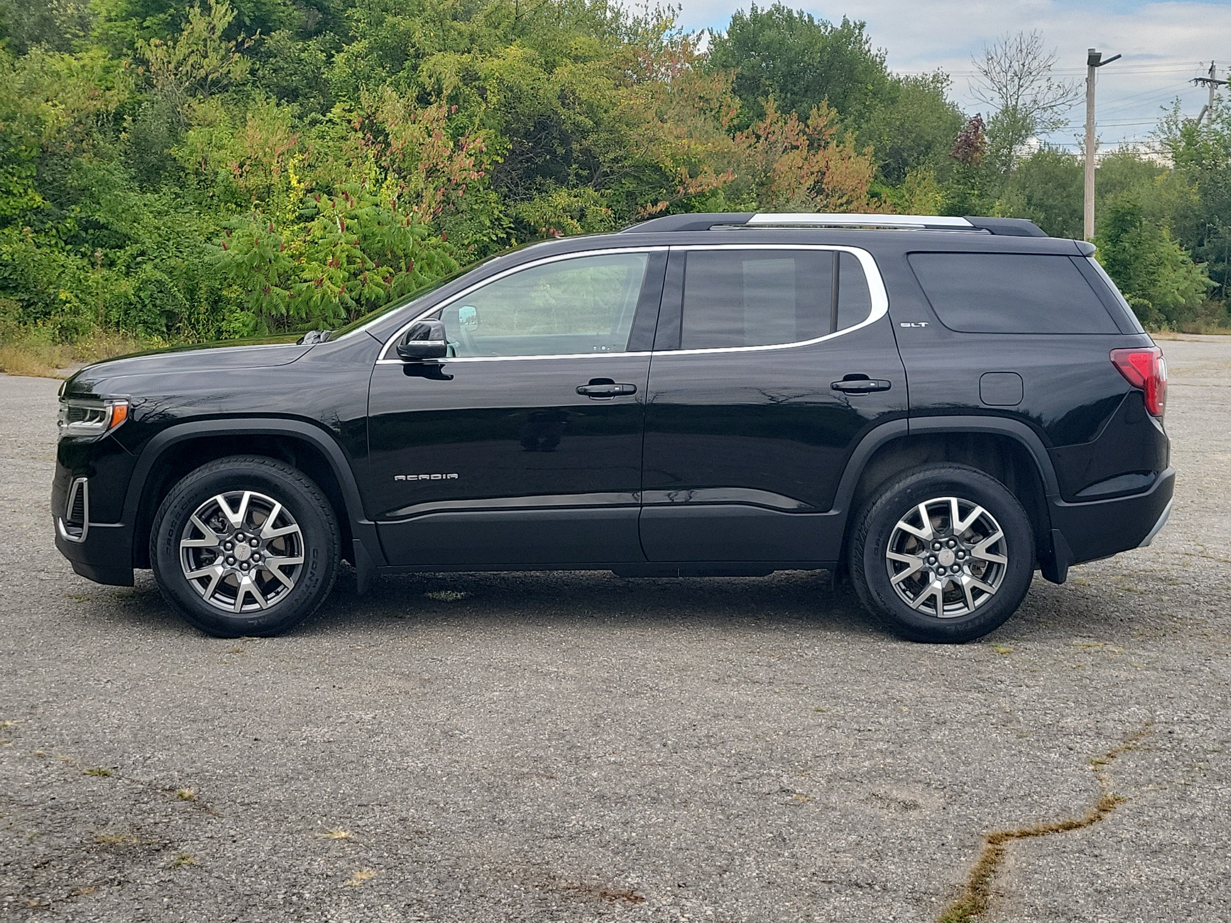 Used 2023 GMC Acadia SLT w/ Trailering Package AWD/4WD image 8
