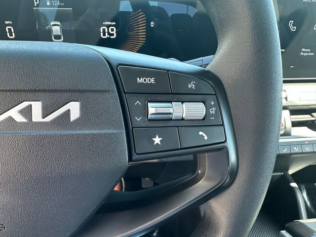 Used 2025 Kia K4 FWD image 14