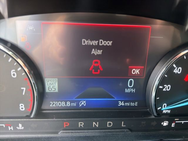 Used 2024 Ford Explorer XLT w/ Equipment Group 202A RWD image 16