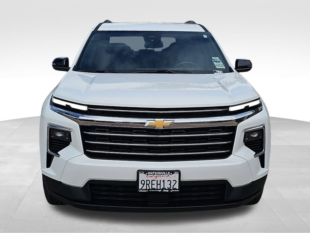 Used 2025 Chevrolet Traverse LT FWD image 8