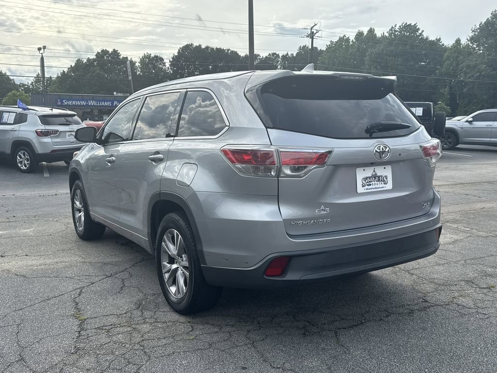 Used 2015 Toyota Highlander XLE FWD image 5