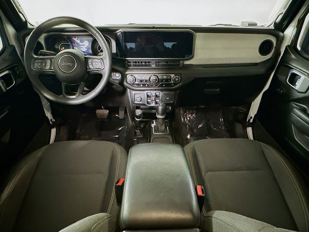 Used 2024 Jeep Gladiator Sport image 16