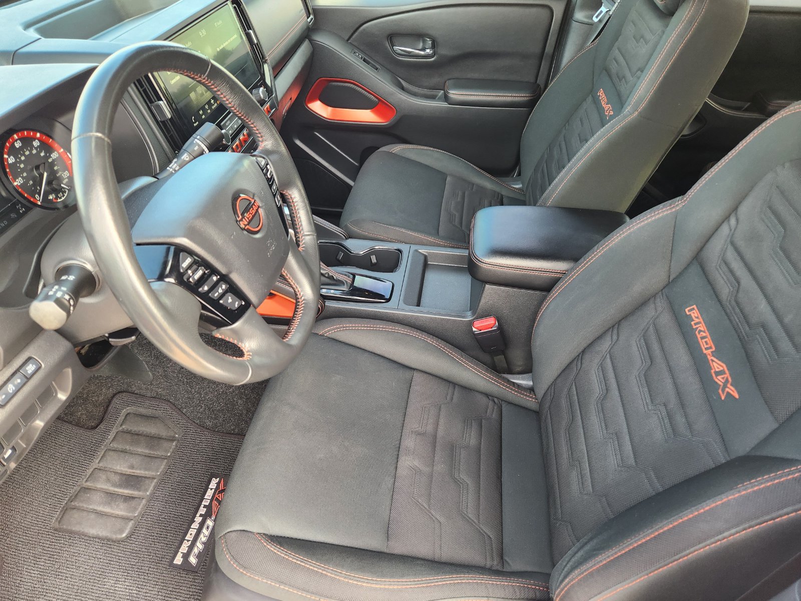 Certified 2025 Nissan Frontier PRO-4X w/ Tow Package AWD/4WD image 16