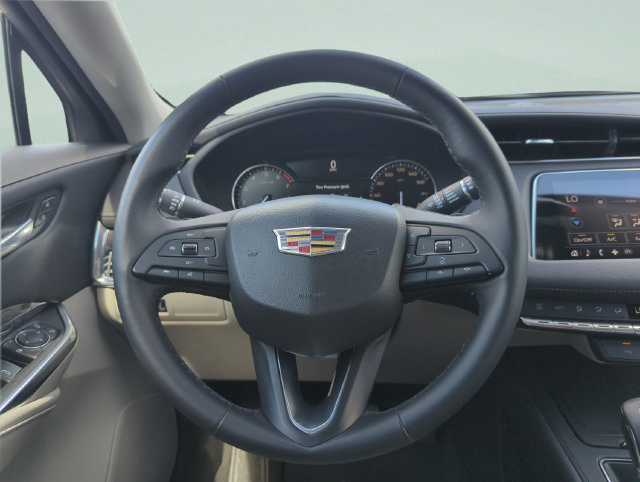Used 2019 Cadillac XT4 Luxury FWD image 25