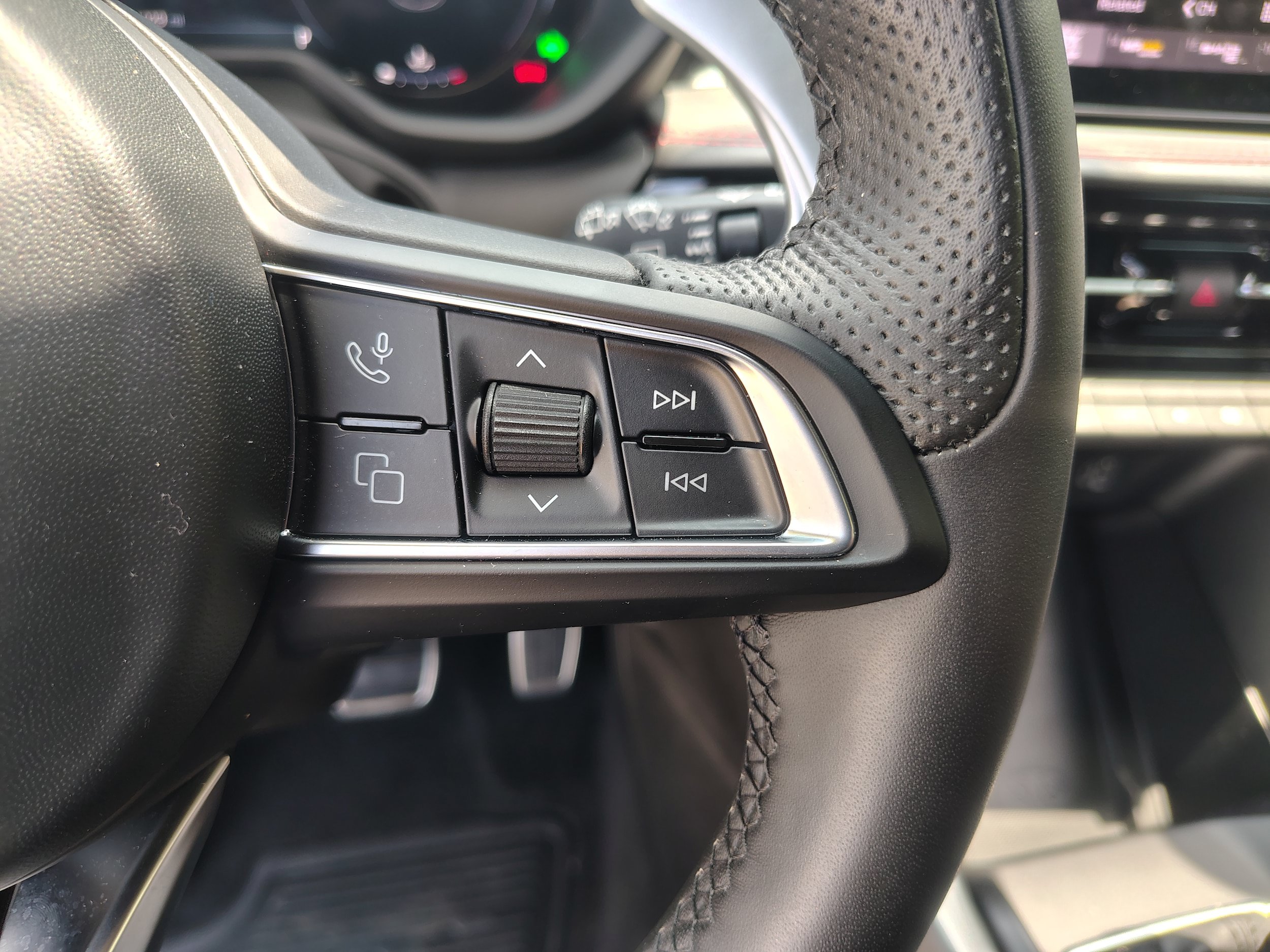Certified 2025 Dodge Hornet GT AWD/4WD image 35