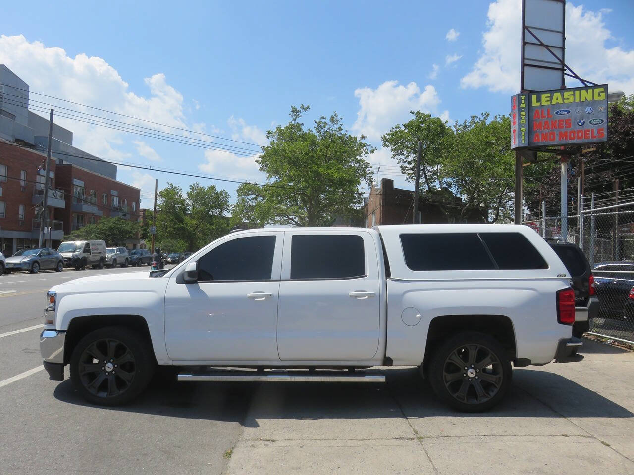Used 2017 Chevrolet Silverado 1500 LT w/ Texas Edition AWD/4WD image 6