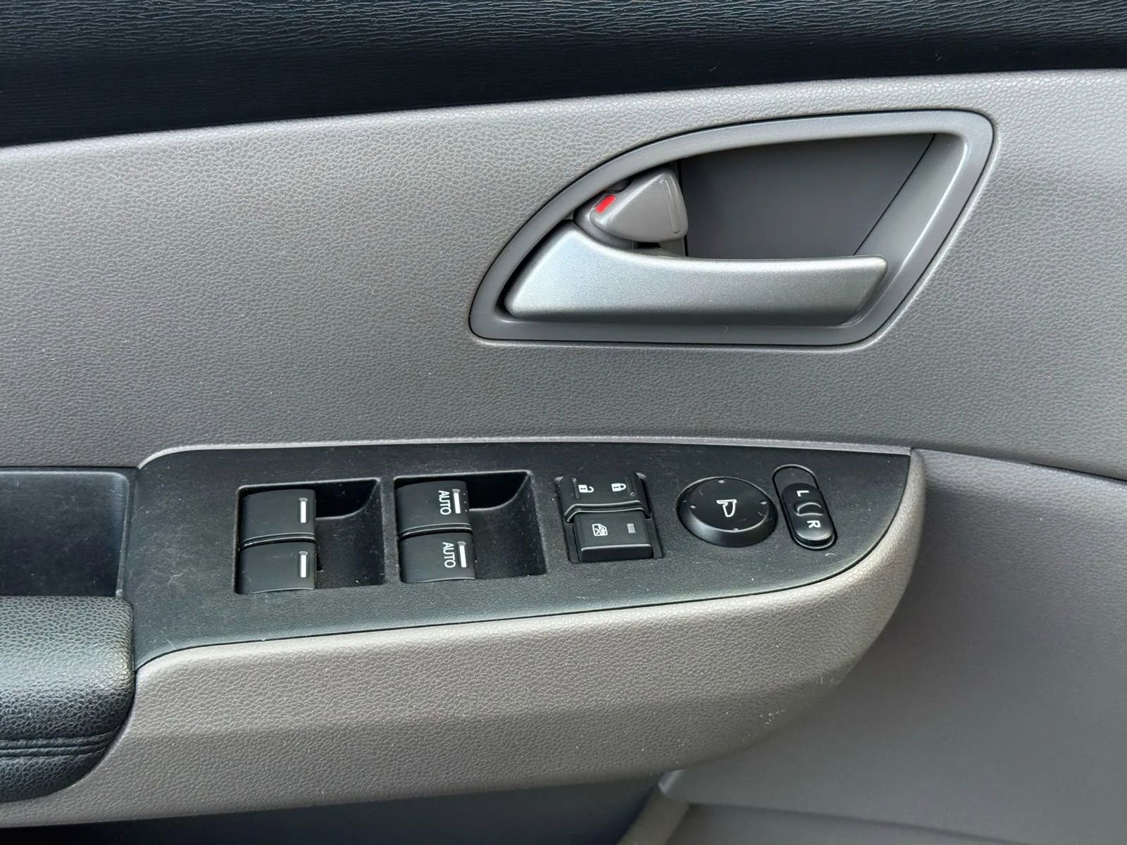 Used 2013 Honda Odyssey EX-L image 19
